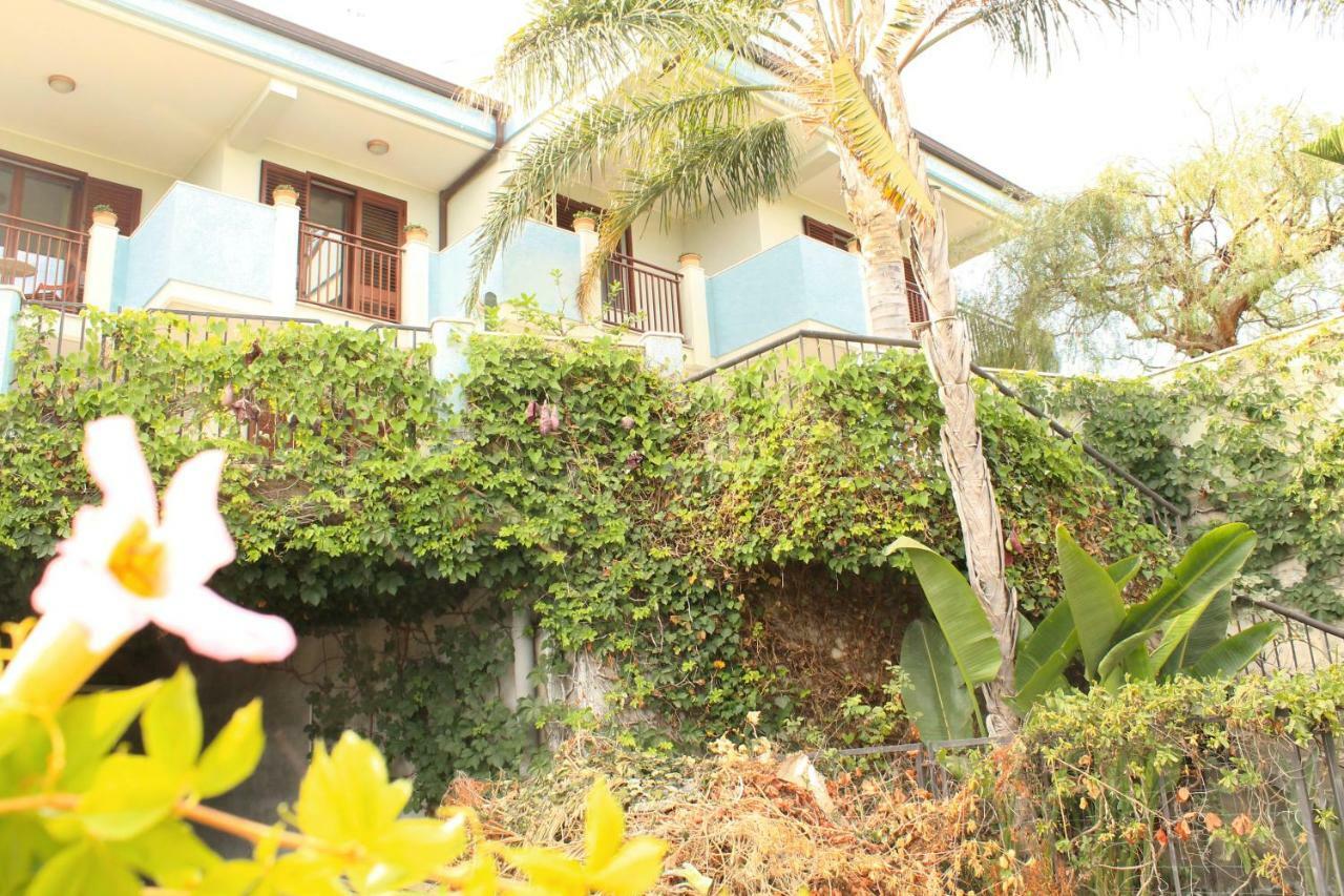 Villa I Minnulareddi Giardini Naxos Exterior photo